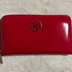 tory burch red wallet